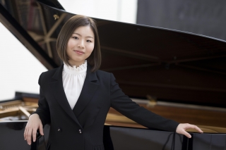 中川優芽花　ピアノ　ピアニスト
